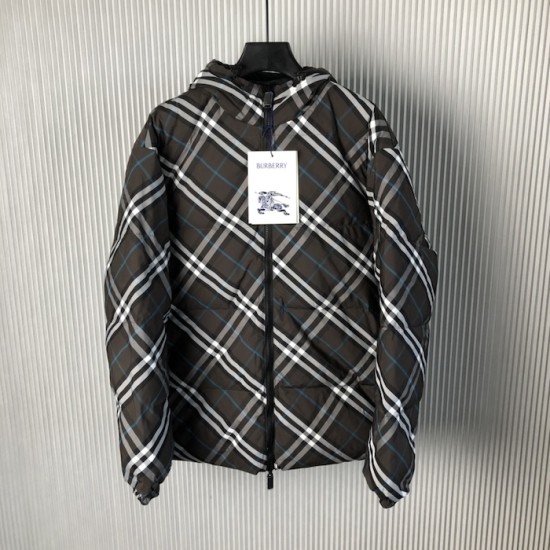Burberry Reversible Check Nylon Snowdonia Puffer Jacket Black Burberry Reversible Check Nylon Snowdonia Puffer Jacket Black