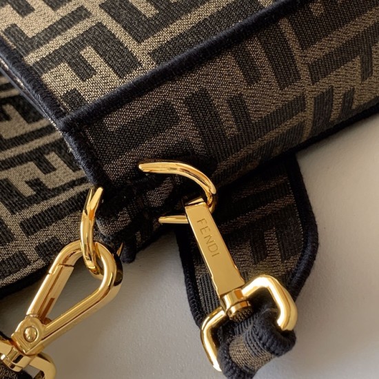 Fendi Baguette Brown FF jacquard fabric bag Fendi Baguette Brown FF jacquard fabric bag