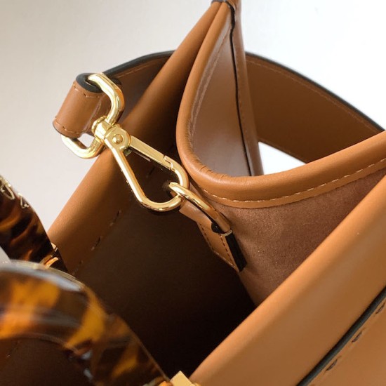 Fendi Sunshine Medium Brown Leather Shopper Fendi Sunshine Medium Brown Leather Shopper