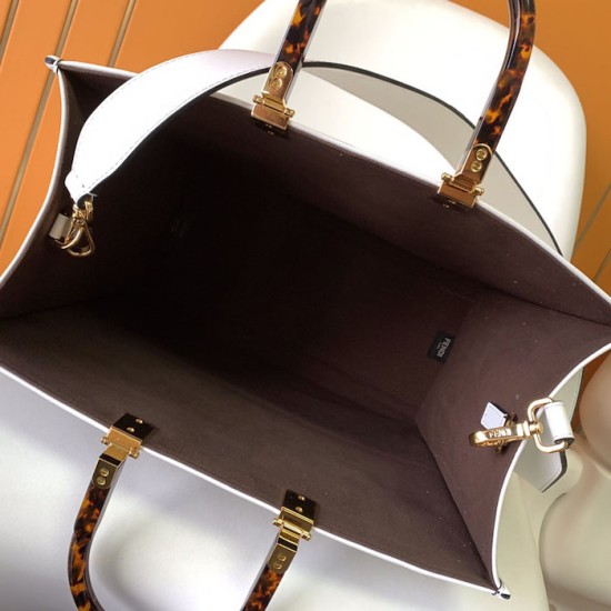 Fendi Sunshine Medium White FF Zucca Leather Shopper Fendi Sunshine Medium White FF Zucca Leather Shopper