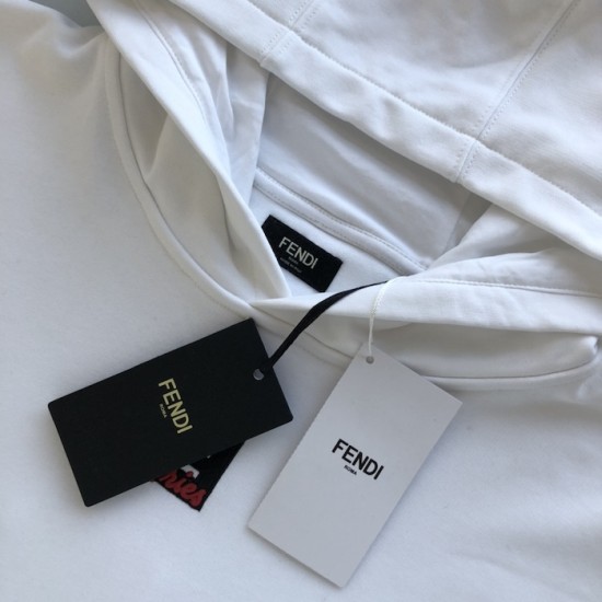Fendi White cotton Fendilicious sweatshirt Fendi White cotton Fendilicious sweatshirt