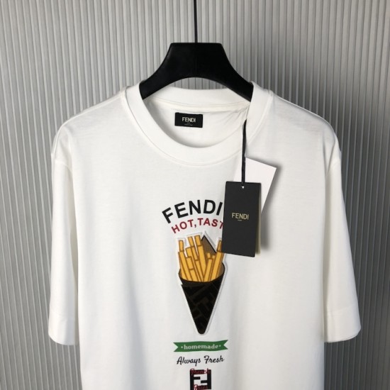 Fendi White cotton Fendilicious T-shirt Fendi White cotton Fendilicious T-shirt