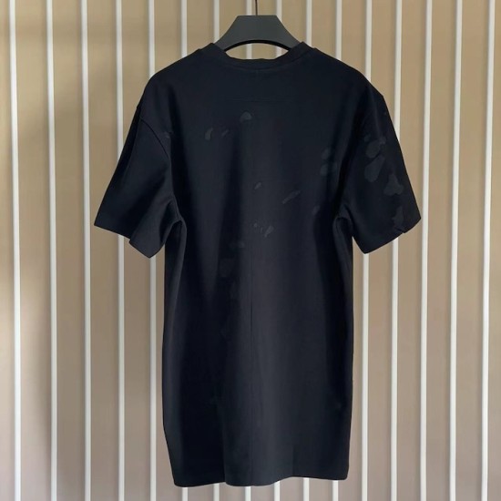 Givenchy Paris Distressed Oversized T Shirt Black / Red Givenchy Paris Distressed Oversized T Shirt Black / Red