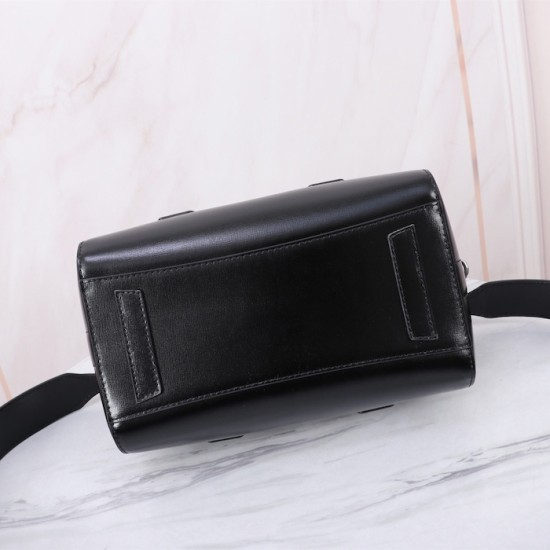Givenchy Mini Antigona Lock bag in Box leather black Givenchy Mini Antigona Lock bag in Box leather black