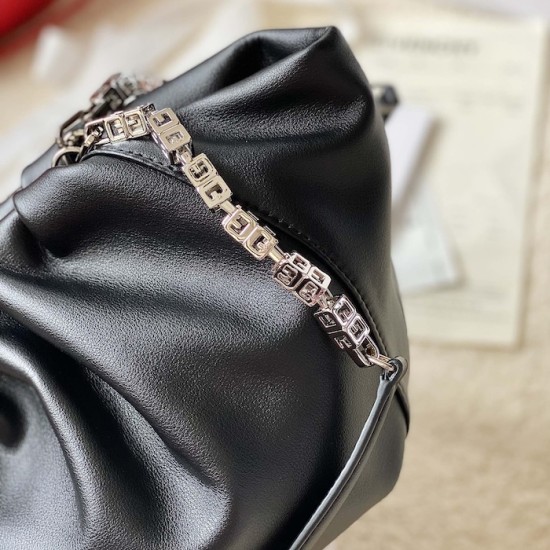 Givenchy Mini Kenny Neo bag in leather Black Givenchy Mini Kenny Neo bag in leather Black