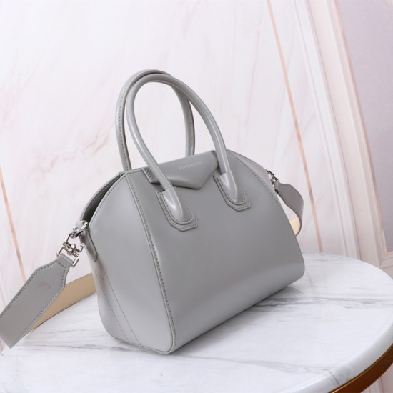 Givenchy Small Antigona bag in Box leather Grey Givenchy Small Antigona bag in Box leather Grey