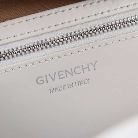 Givenchy Small Antigona bag in Box leather white Givenchy Small Antigona bag in Box leather white