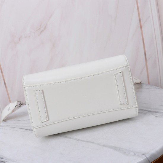 Givenchy Small Antigona bag in Box leather white Givenchy Small Antigona bag in Box leather white