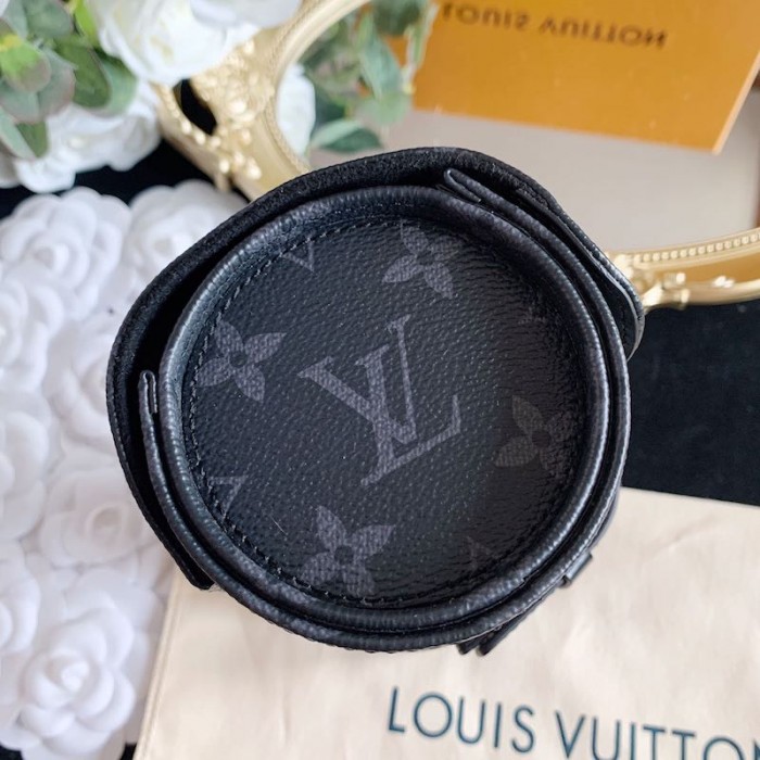 Shop Louis Vuitton 2022 SS 3 Watch Case (M47530, M43385) by nordsud