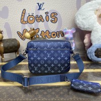 Louis Vuitton Monogram Gradient Trio Messenger M11592