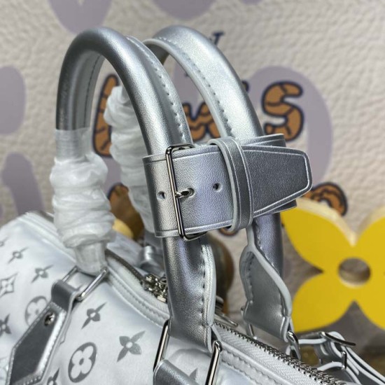 Louis Vuitton Frost Gradient Silver Keepall Bandoulière 45 M12067 Louis Vuitton Frost Gradient Silver Keepall Bandoulière 45 M12067