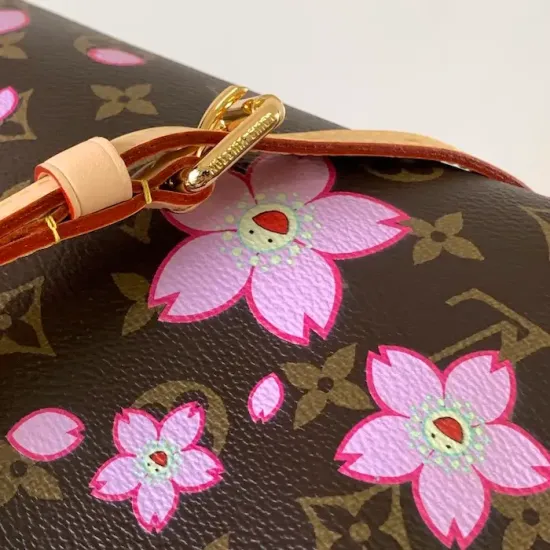 LV x TM Replica OnTheGo PM Tote - Premium Luxury Dupe Replica LV x TM OnTheGo PM Tote - Collab Monogram Design