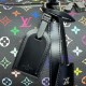 LV x TM Keepall Bandoulière 50 M13745 LV x TM Keepall Bandoulière 50 M13745