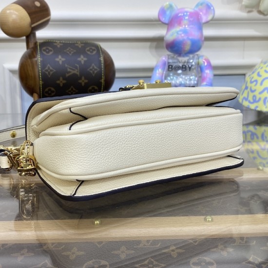 Louis Vuitton Pochette Métis East West M22942 Louis Vuitton Pochette Métis East West M22942