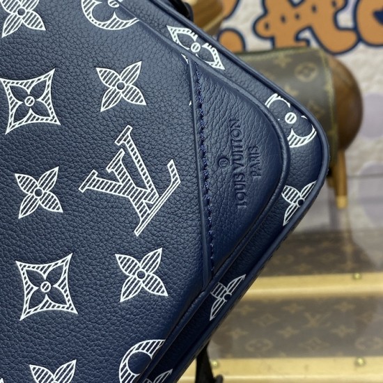 Louis Vuitton Monogram Shadow Trio Messenger M24753 Louis Vuitton Monogram Shadow Trio Messenger M24753