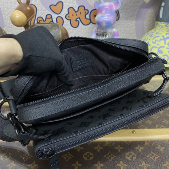 Louis Vuitton Monogram Shadow Trio Messenger M46602 Louis Vuitton Monogram Shadow Trio Messenger M46602