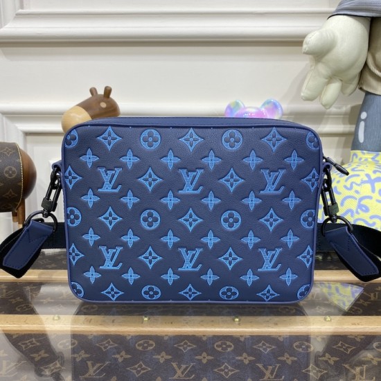 Louis Vuitton Monogram Shadow Trio Messenger M46604 Louis Vuitton Monogram Shadow Trio Messenger M46604