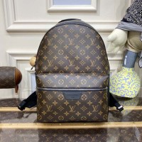 Louis Vuitton Discovery Backpack M46684