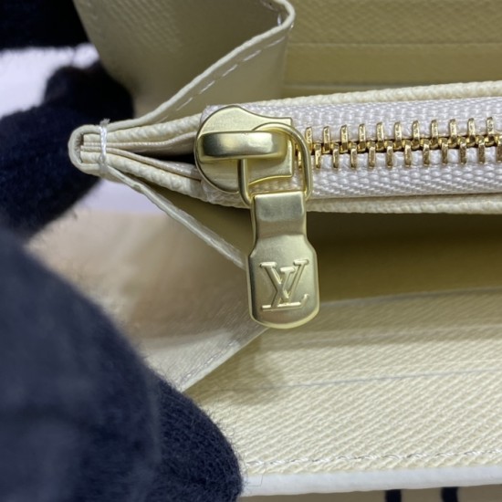 Louis Vuitton Sarah Wallet N63208 Louis Vuitton Sarah Wallet N63208