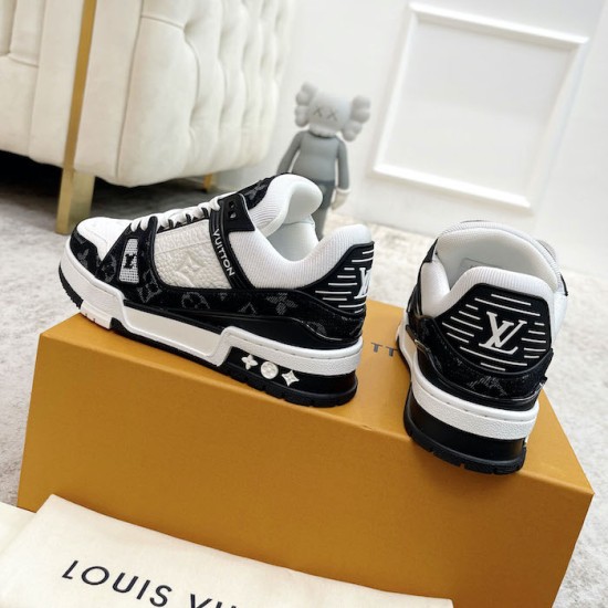 LV Trainer Sneaker 1A9JG6 LV Trainer Sneaker 1A9JG6
