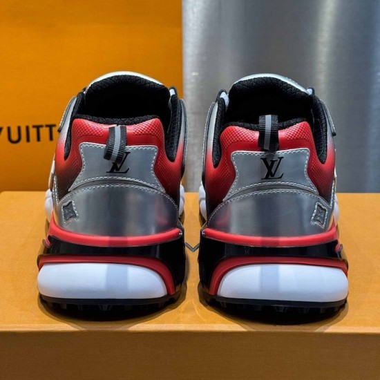 LV Runner Tatic Sneaker 1ADI6V LV Runner Tatic Sneaker 1ADI6V