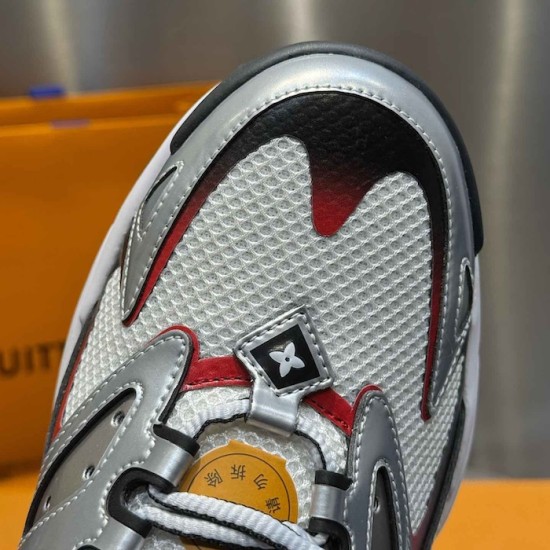 LV Runner Tatic Sneaker 1ADI6V LV Runner Tatic Sneaker 1ADI6V
