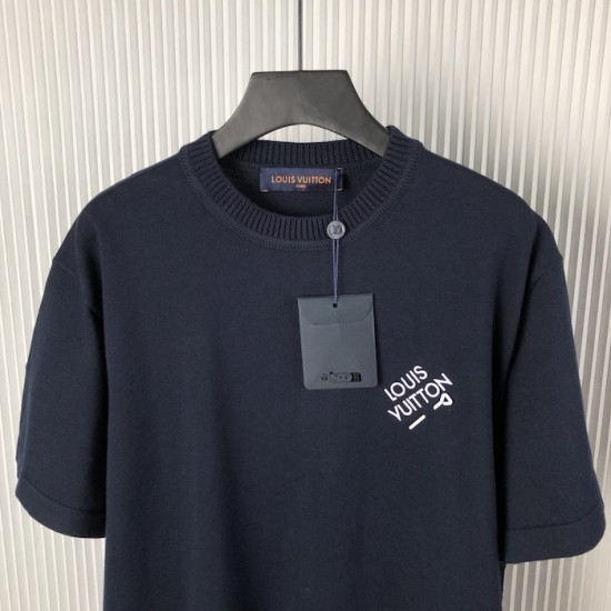 Louis Vuitton Signature Short-Sleeved Cotton Crewneck 1AFBUY Louis Vuitton Signature Short-Sleeved Cotton Crewneck 1AFBUY