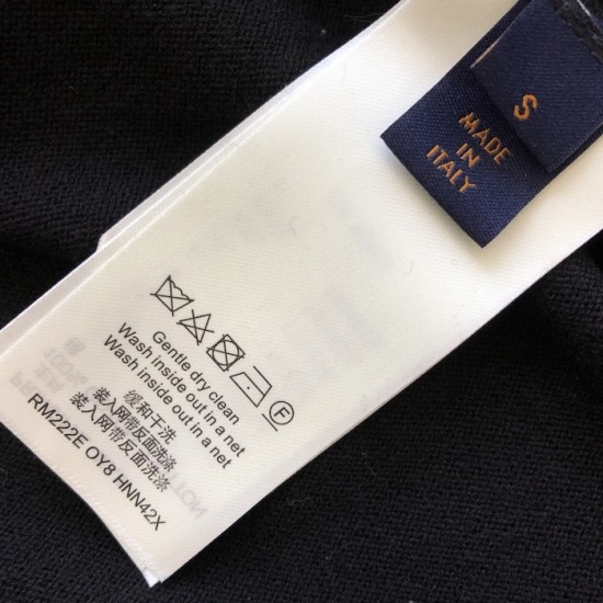 Louis Vuitton Signature Short-Sleeved Cotton Crewneck Black Louis Vuitton Signature Short-Sleeved Cotton Crewneck Black