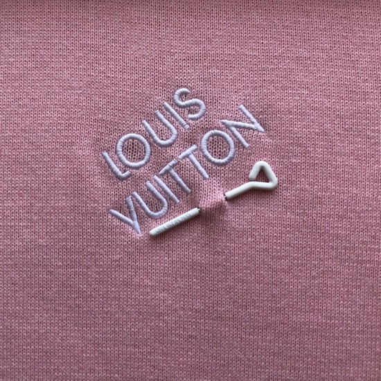Louis Vuitton Signature Short-Sleeved Cotton Crewneck 1AFPST Louis Vuitton Signature Short-Sleeved Cotton Crewneck 1AFPST