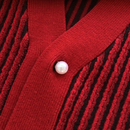 Louis Vuitton LV x Park Seo-Bo Wool Cardigan 1AFXY0 Louis Vuitton LV x Park Seo-Bo Wool Cardigan 1AFXY0