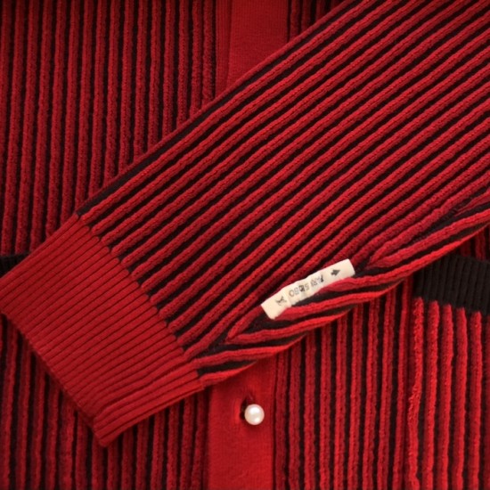 Louis Vuitton LV x Park Seo-Bo Wool Cardigan 1AFXY0 Louis Vuitton LV x Park Seo-Bo Wool Cardigan 1AFXY0