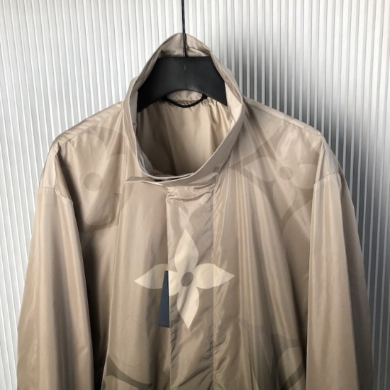 Louis Vuitton Monogram Printed Light Nylon Windbreaker 1AFYAQ Louis Vuitton Monogram Printed Light Nylon Windbreaker 1AFYAQ