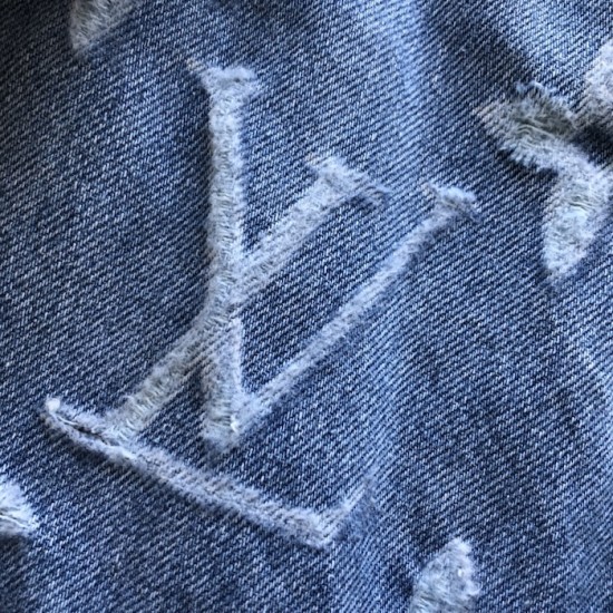 Louis Vuitton Denim Trucker Jacket 1AGING Louis Vuitton Denim Trucker Jacket 1AGING