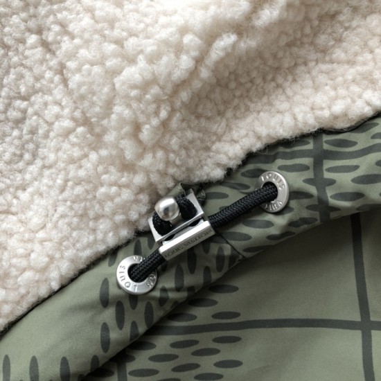 Louis Vuitton Reversible Nylon And Fleece Windbreaker 1AGIOJ Louis Vuitton Reversible Nylon And Fleece Windbreaker 1AGIOJ
