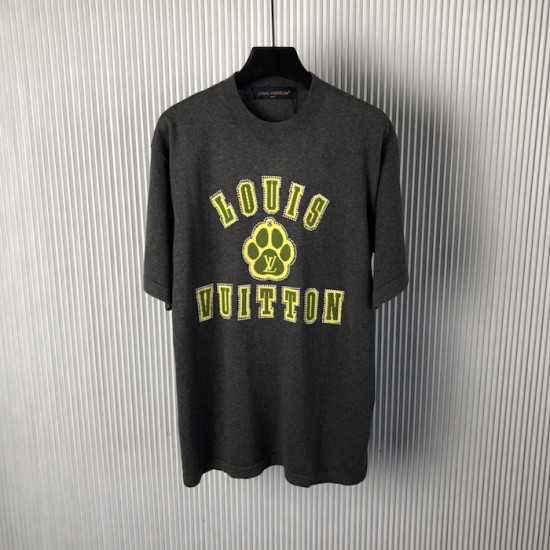 Louis Vuitton Embellished Short-Sleeved Cotton Crewneck 1AGJSB Louis Vuitton Embellished Short-Sleeved Cotton Crewneck 1AGJSB