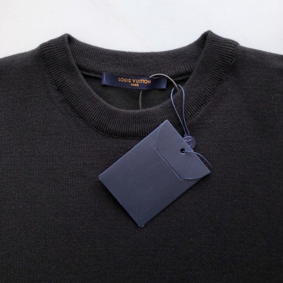 Louis Vuitton Monogram Gradient Embellished Short-Sleeved Crewneck Louis Vuitton Monogram Gradient Embellished Short-Sleeved Crewneck