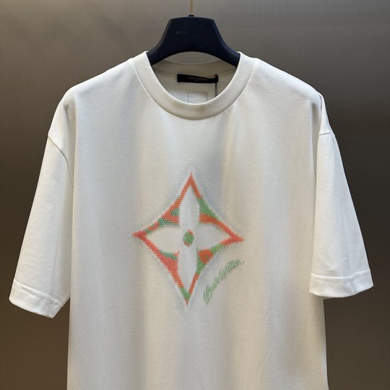 Louis Vuitton Monogram Flower 3D Gradient Print T-Shirt 1AGTRH Louis Vuitton Monogram Flower 3D Gradient Print T-Shirt 1AGTRH
