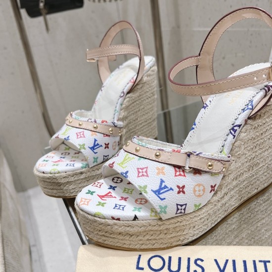 LV x TM Helios Wedge Sandal 1AGYX0 LV x TM Helios Wedge Sandal 1AGYX0