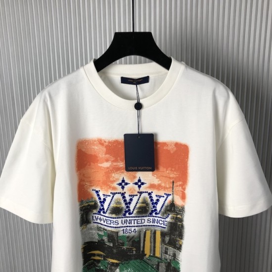 Louis Vuitton Embellished Graphic Cotton T-Shirt 1AHCKN Louis Vuitton Embellished Graphic Cotton T-Shirt 1AHCKN