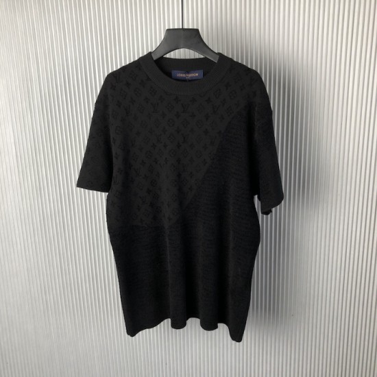 Louis Vuitton Graphic Jacquard Short-Sleeved Crewneck 1AHCMU Louis Vuitton Graphic Jacquard Short-Sleeved Crewneck 1AHCMU