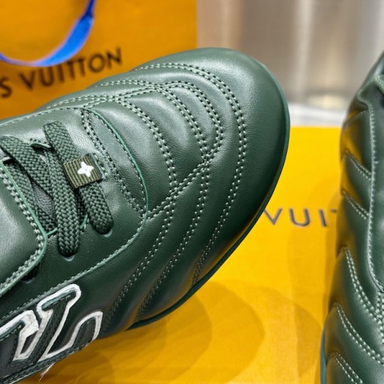 LV Footprint Soccer Sneaker 1AHDPN LV Footprint Soccer Sneaker 1AHDPN