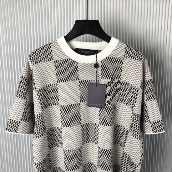 Louis Vuitton Damier Jacquard Short-Sleeved Crewneck 1AHEB7 Louis Vuitton Damier Jacquard Short-Sleeved Crewneck 1AHEB7