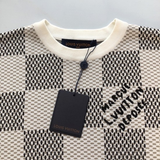 Louis Vuitton Damier Jacquard Short-Sleeved Crewneck 1AHEB7 Louis Vuitton Damier Jacquard Short-Sleeved Crewneck 1AHEB7