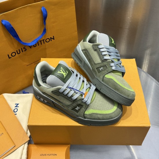 Replica LV Trainer Sneaker - high quality 1:1 AAA Replica Louis Vuitton LV Trainer Sneaker in green - front view