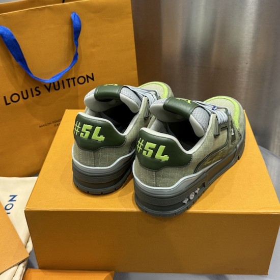 Replica LV Trainer Sneaker - high quality 1:1 AAA Replica Louis Vuitton LV Trainer Sneaker in green - front view