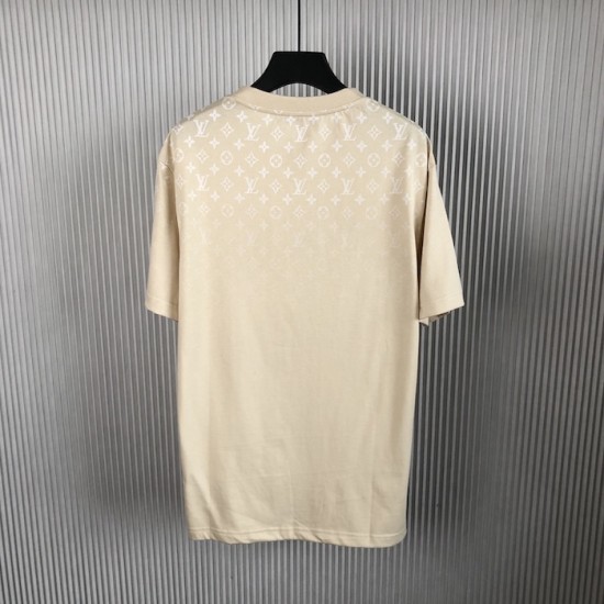 Luxury Replica LV Gradient T-Shirt - Premium Quality Replica Louis Vuitton Monogram Gradient T-Shirt showcasing signature LV pattern and color transition design