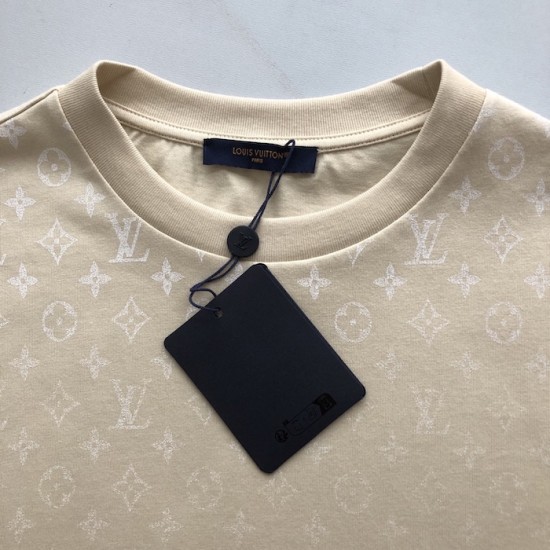 Luxury Replica LV Gradient T-Shirt - Premium Quality Replica Louis Vuitton Monogram Gradient T-Shirt showcasing signature LV pattern and color transition design