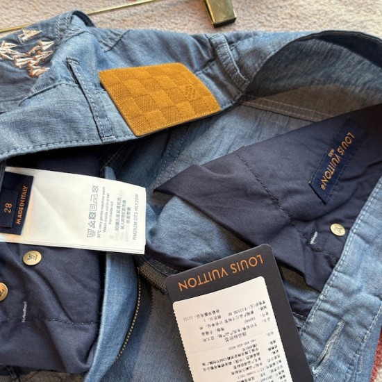 Replica Louis Vuitton Embroidered Chambray Shorts - High quality Replica Louis Vuitton Embroidered Chambray Shorts - 2025 luxury summer collection