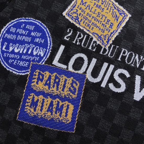Luxury Louis Vuitton Replica Crewneck T-Shirt – Classic Damier Pattern Replica Louis Vuitton Damier Short-Sleeved Crewneck T-Shirt with Signature Damier Design