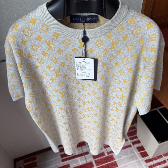 Replica LV Monogram Crewneck tee Louis Vuitton Inspired Monogram Pattern Crewneck T-shirt